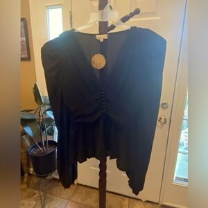 TEA N CUP LOS ANGELES LONG SLEEVE BLACK BLOUSE SIZE L